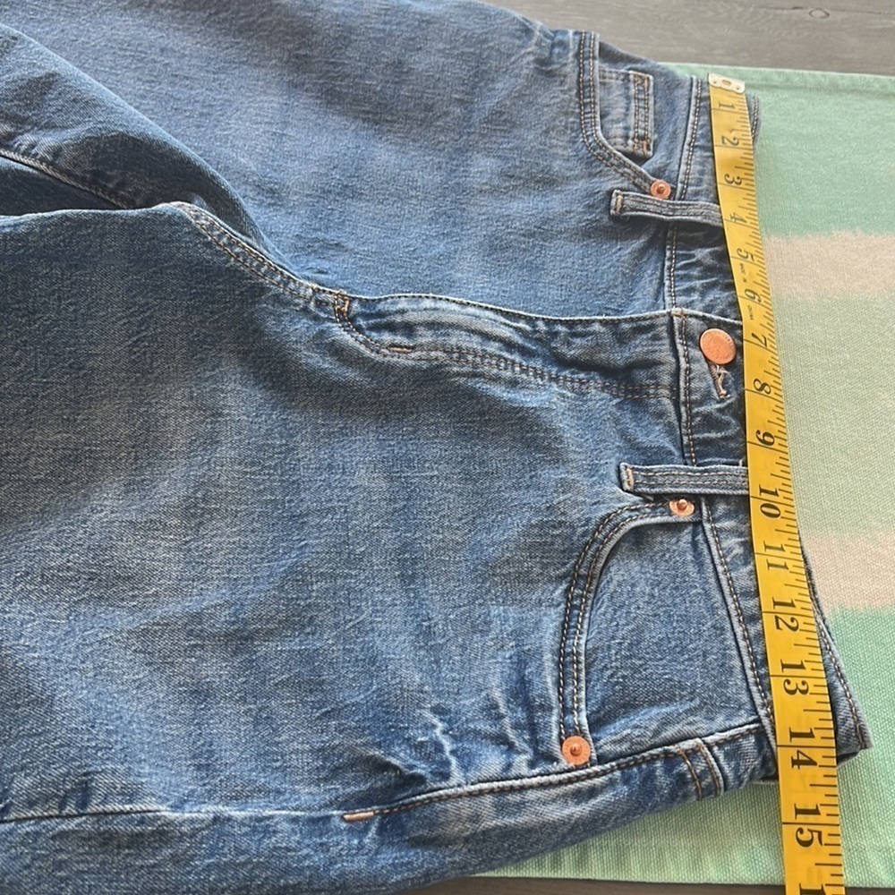 Universal Thread Goods Co High Rise Vintage Bermuda Cutoff Denim Shorts 4 - Picture 11 of 13